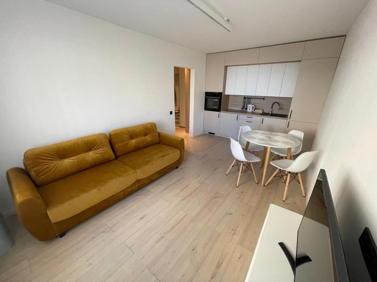 Mb Livinga Apartamentai Taikos G Mažeikiai المظهر الخارجي الصورة