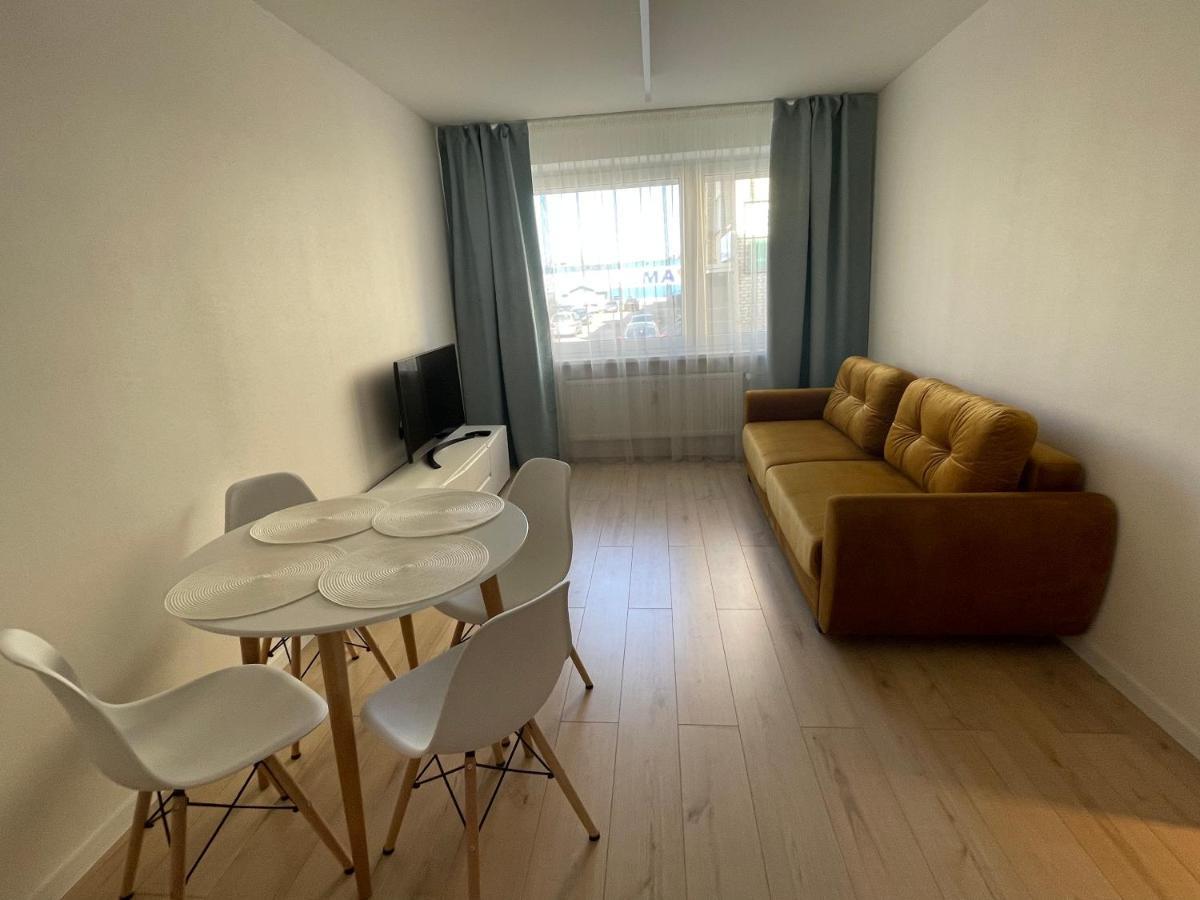 Mb Livinga Apartamentai Taikos G Mažeikiai المظهر الخارجي الصورة
